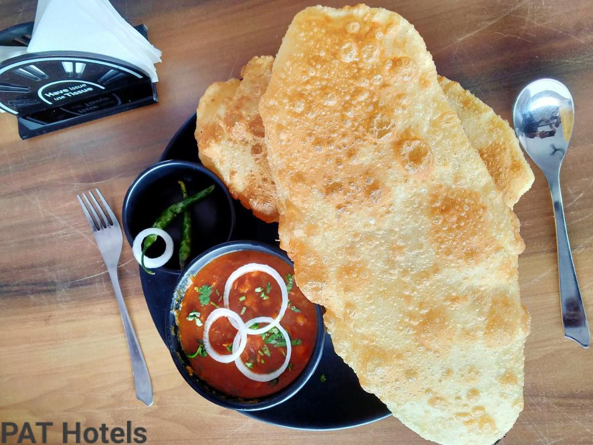 Pat Hotels Indore Esterno foto