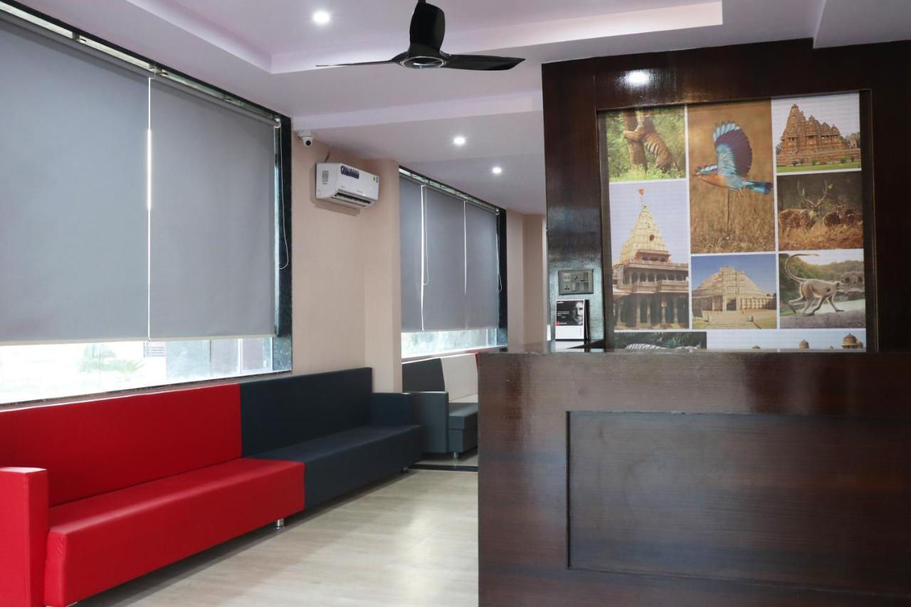Pat Hotels Indore Esterno foto