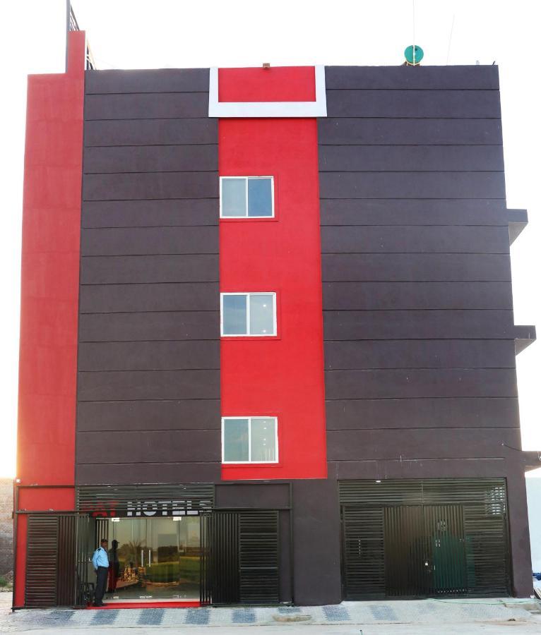 Pat Hotels Indore Esterno foto
