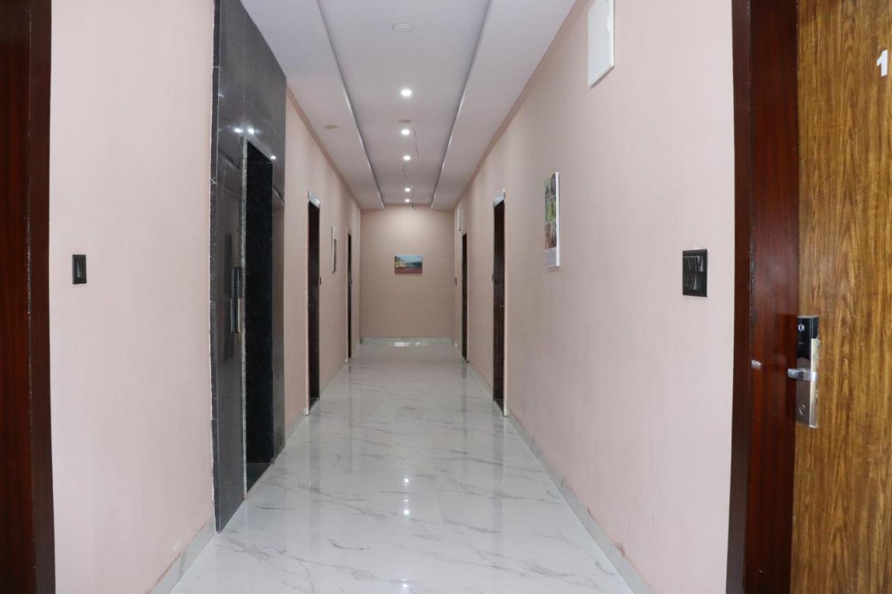 Pat Hotels Indore Esterno foto